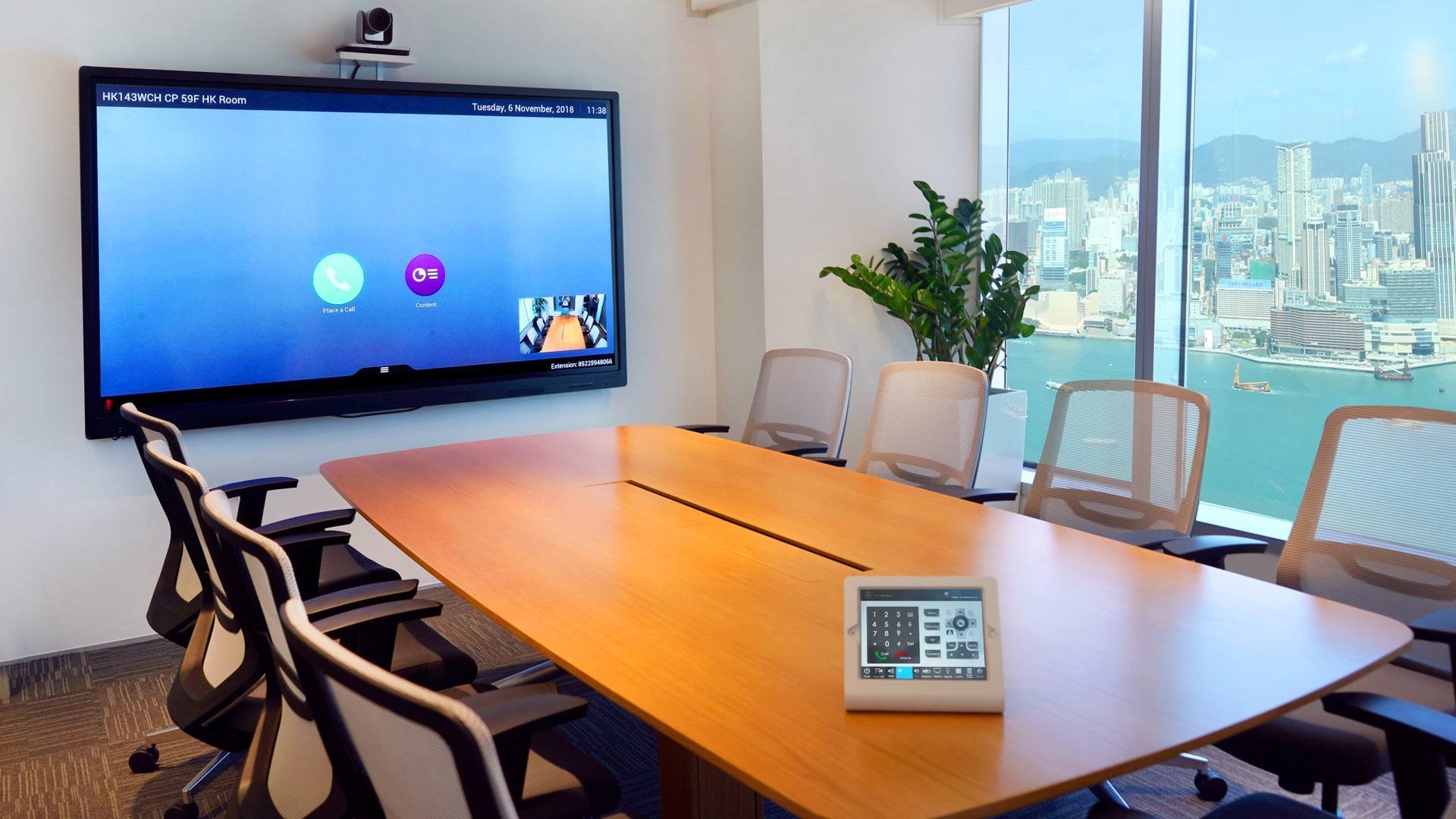 Meeting Room with Wireless Presentation